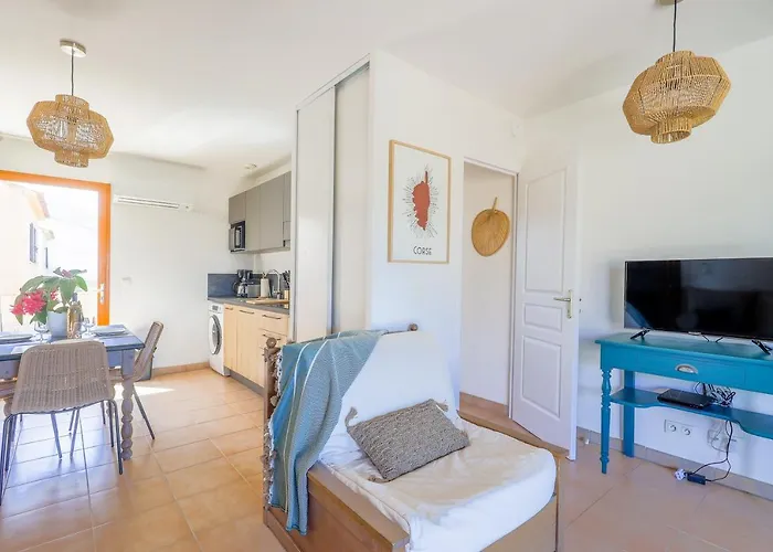 Capra Scorsa - Appt Vue Mer Et Piscine Partagee